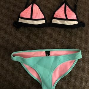 Triangl bikini set worn once